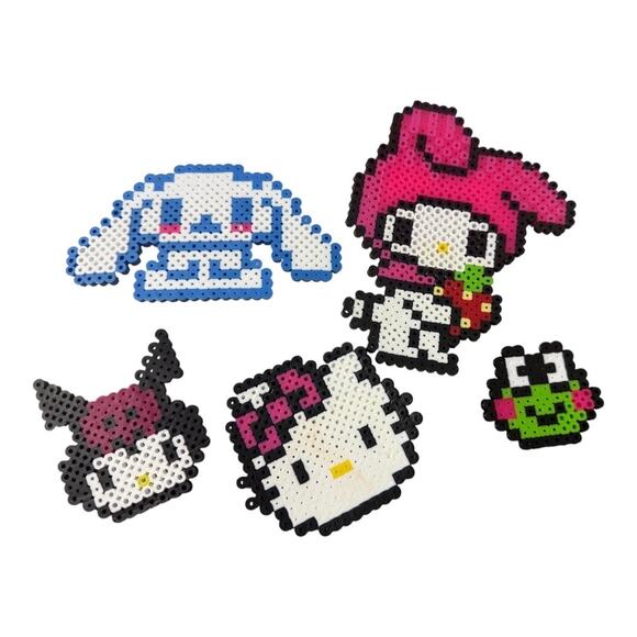 SANRIO Hello Kitty Perler Melty Fuse Bead Kawaii Characters Handmade Set of 5 - Picture 1 of 2